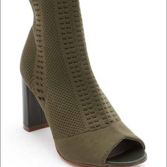 Can’t Stop Open Toe Shoe by Matisse - Picture 1 of 5